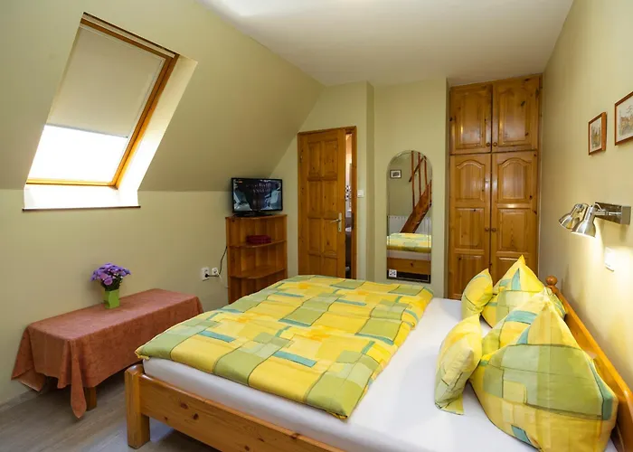 Cecey Apartmán Eger