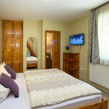 Apartament Cecey